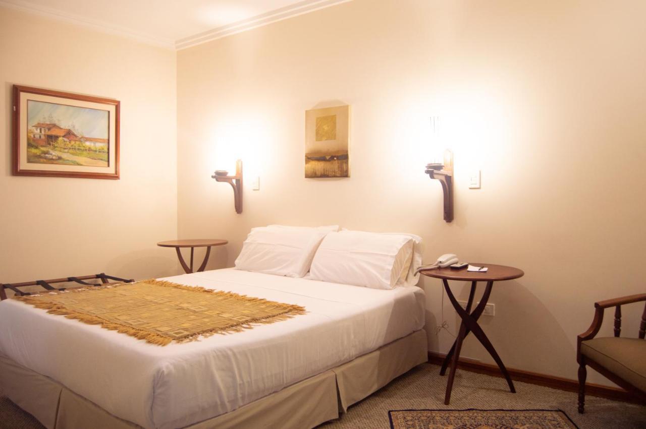 Hotel Carvallo Куэнка Экстерьер фото