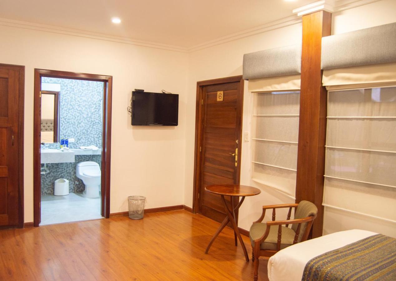 Hotel Carvallo Куэнка Экстерьер фото