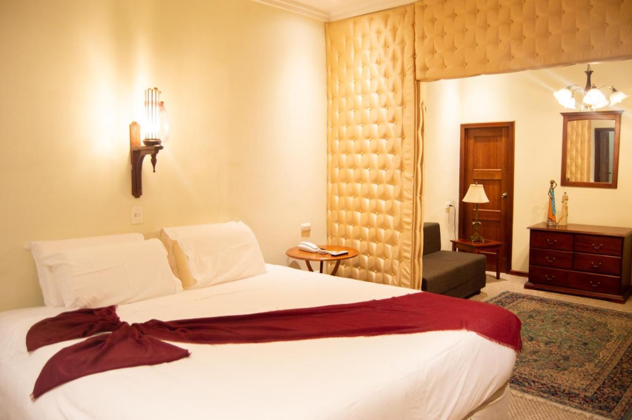 Hotel Carvallo Куэнка Экстерьер фото