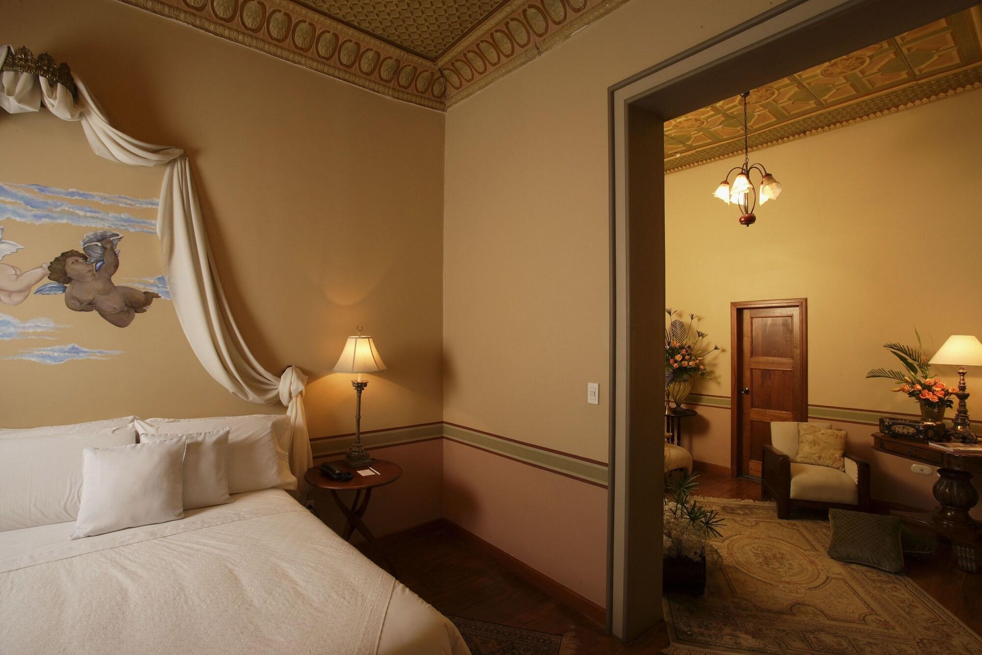 Hotel Carvallo Куэнка Экстерьер фото