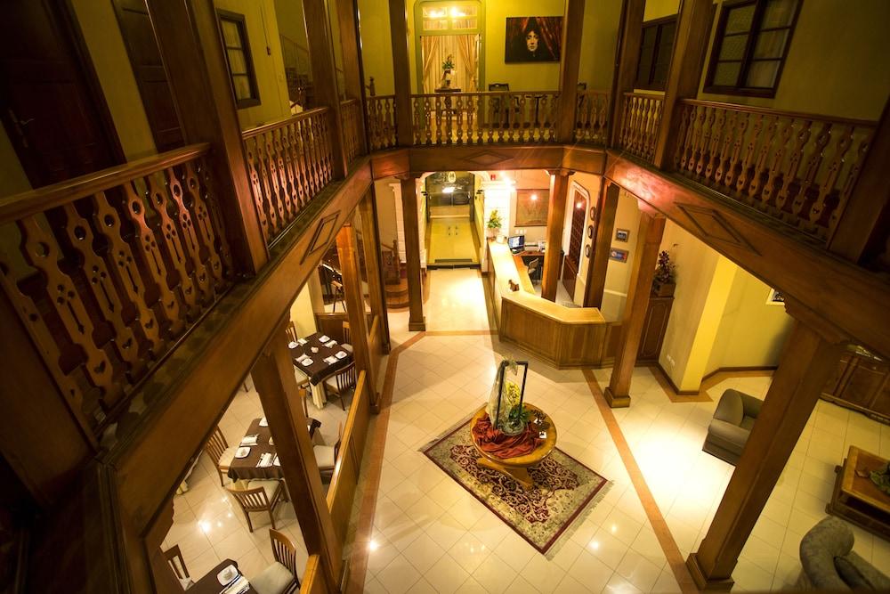 Hotel Carvallo Куэнка Экстерьер фото