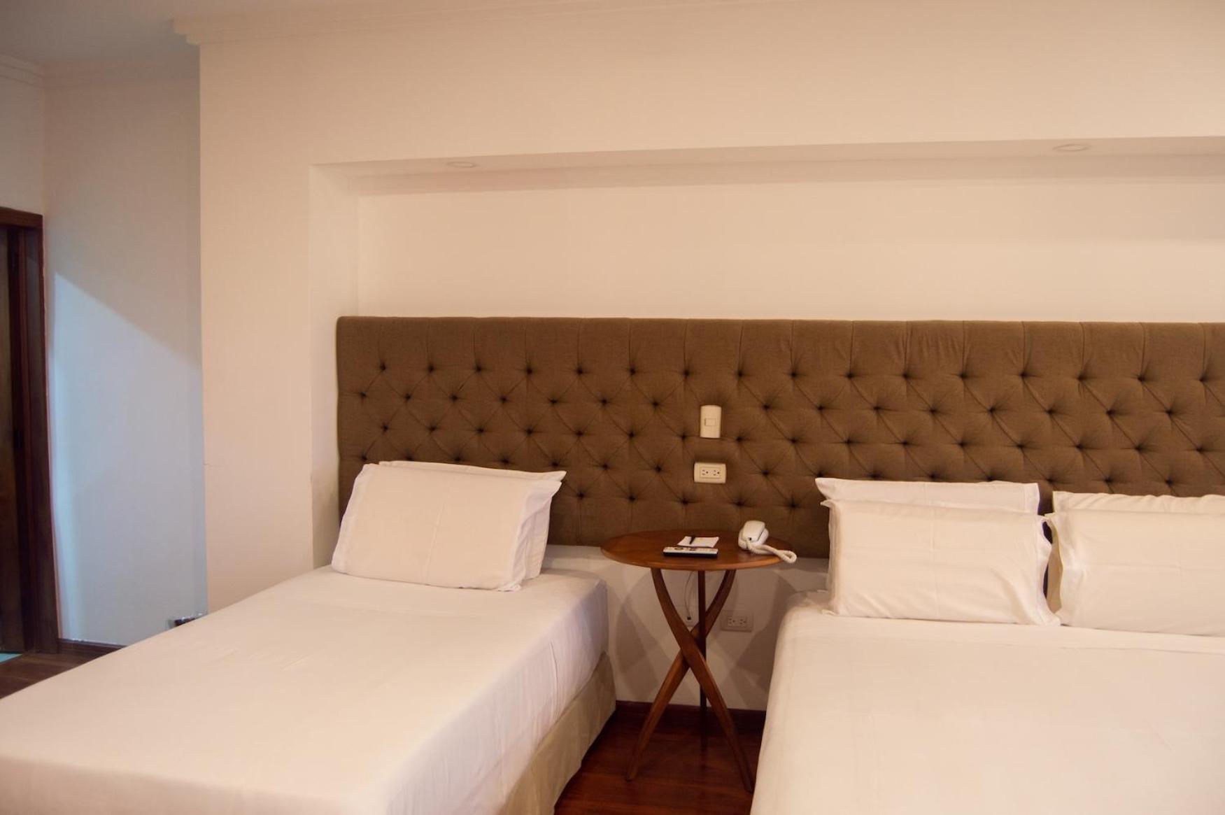 Hotel Carvallo Куэнка Экстерьер фото