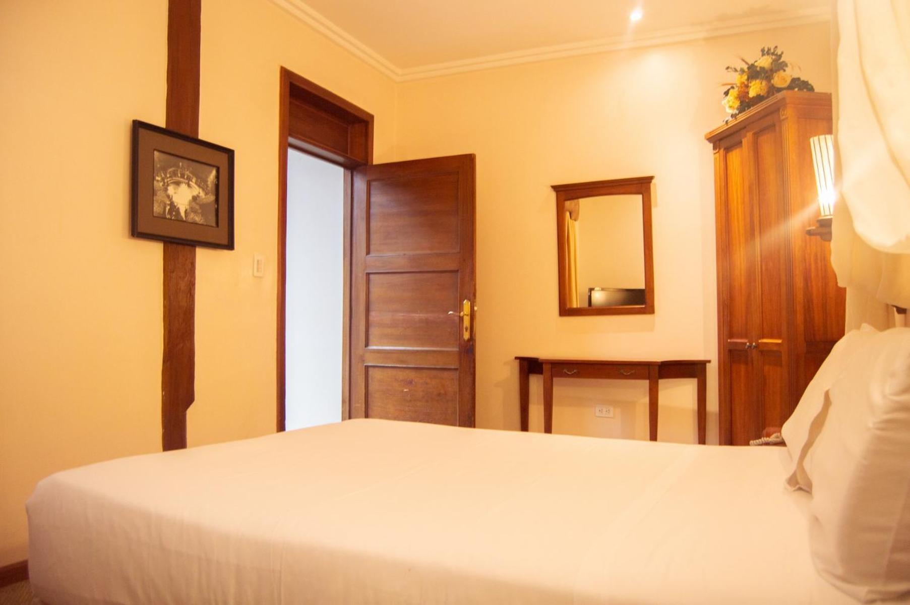 Hotel Carvallo Куэнка Экстерьер фото