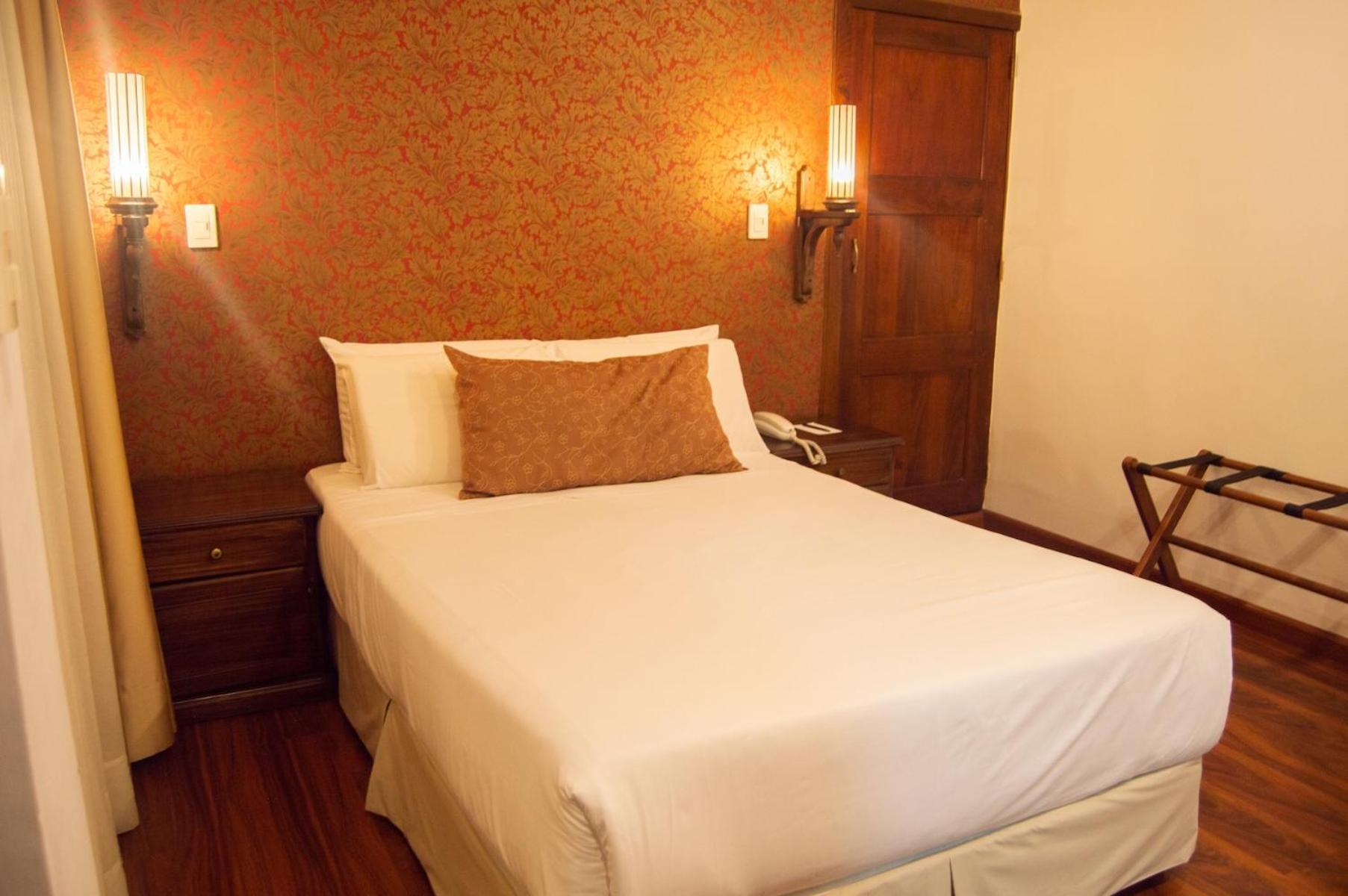 Hotel Carvallo Куэнка Экстерьер фото