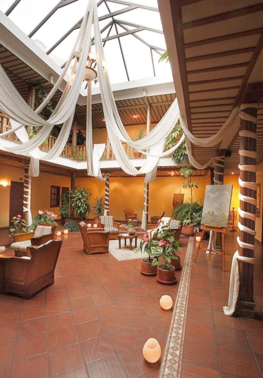 Hotel Carvallo Куэнка Экстерьер фото